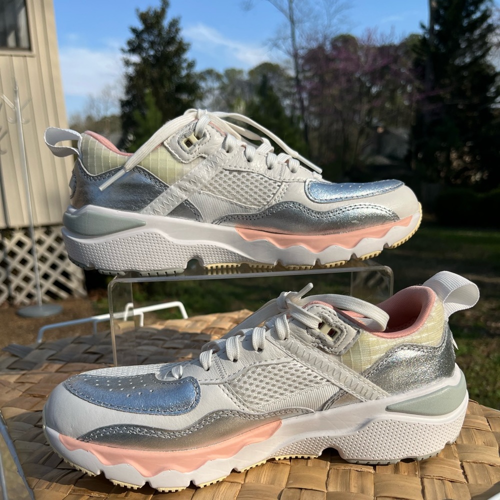 Free People Brand Black Aura 130 Sneakers Size 6.5